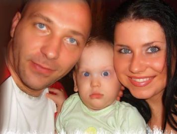Maksiu z rodzicami - Anną i Adamem Wolkiewiczami