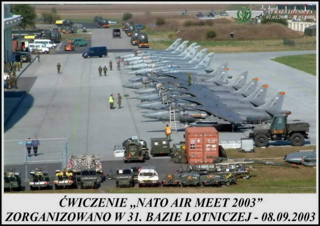 Ćwiczenie "Nato Air Meet 2003" w 31 Bazie lotniczej w Krzesinach; fot. H.Sipurzyński