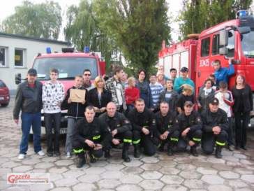 Strażacy na terenie Internatu Specjalnego Ośrodka Szkolno – Wychowawczego w Mosinie