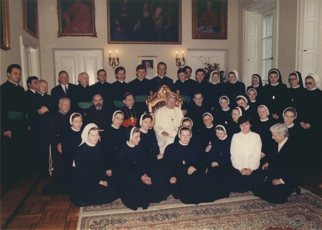 Spotkanie Jana Pawła II z pracownikami sekretariatu Prymasa