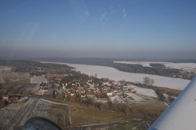 Gmina Mosina widziana z samolotu zimową porą