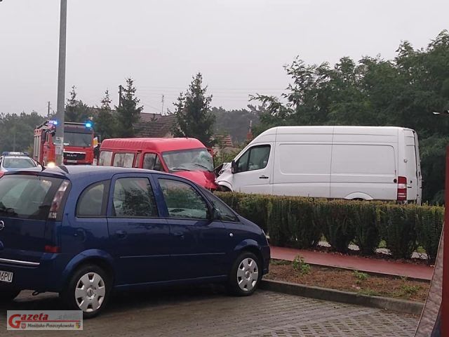 czołówka busów w Krośnie