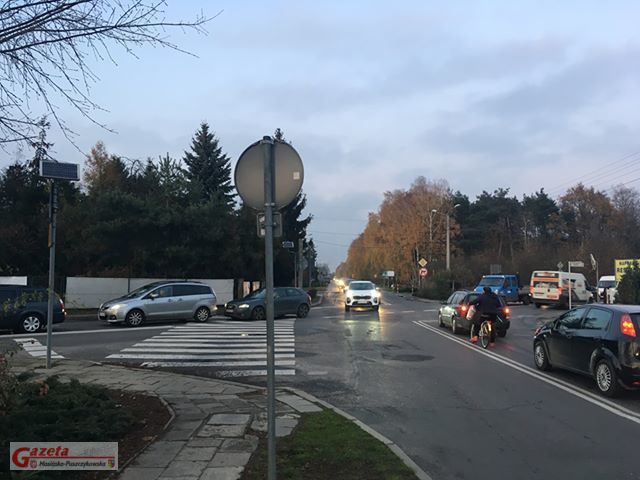 Skrzyżowanie ulicy Piotra Mocka i Rzeczypospolitej Mosińskiej