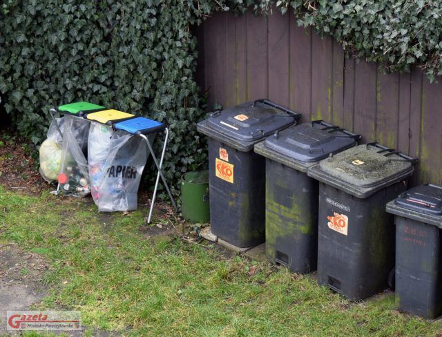śmieci - odpady segregowane i niesegregowane