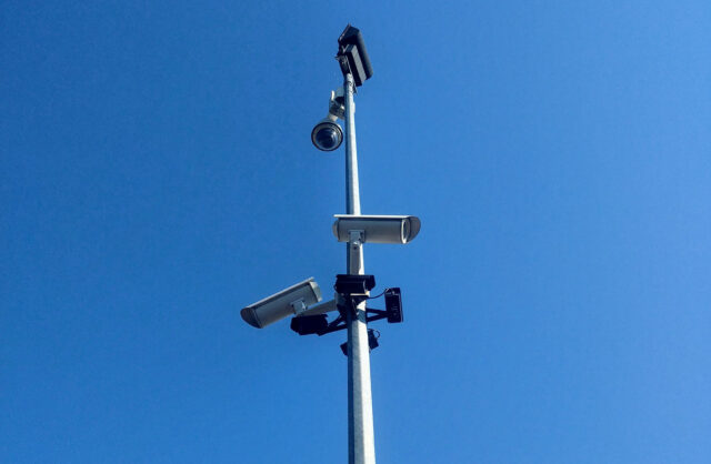 Kamery rozmieszczone przy wieży na Pożegowie