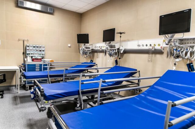 Szpital w Puszczykowie - nowy blok operacyjny - Sala przygotowania pacjenta