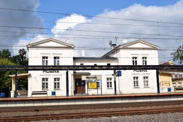 Dworzec kolejowy w Mosinie