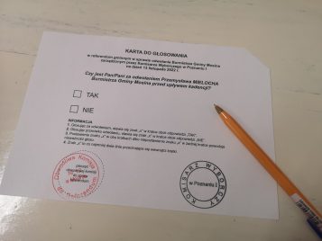 Karta do głosowania podczas referendum w Mosinie.