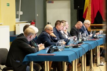 Sesja Rady Miejskiej w Mosinie - radni (ogólne)