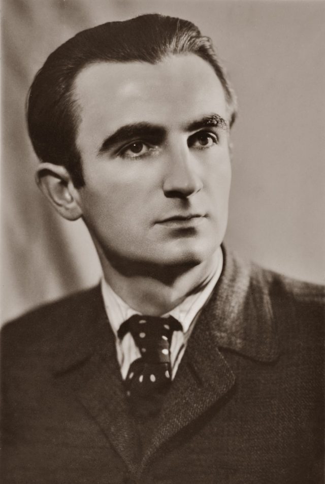 Franciszek Kramek - tak wyglądał mosiński fotograf w 1946 roku.