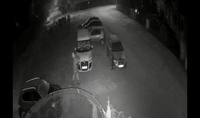 Policjanci z Komisariat Policji w Luboniu zatrzymali 48-letniego mężczyznę, który od początku roku na terenie Lubonia i okolic, chodząc nocą po osiedlach szarpał za klamki zaparkowanych samochodów