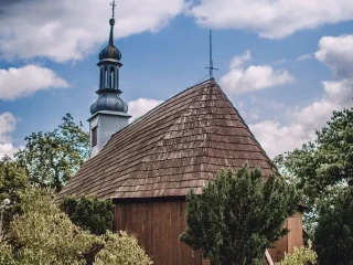 Kościół pw. św. Michała Archanioła i Matki Bożej Wspomożenia Wiernych w Rogalinku;